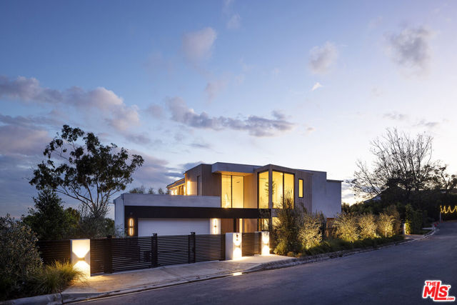 Drew Fenton | 1660 Casale Road Pacific Palisades CA | MLS: 7697147 Drew Fenton | 1660 Casale Road Pacific Palisades CA | MLS: 7697147