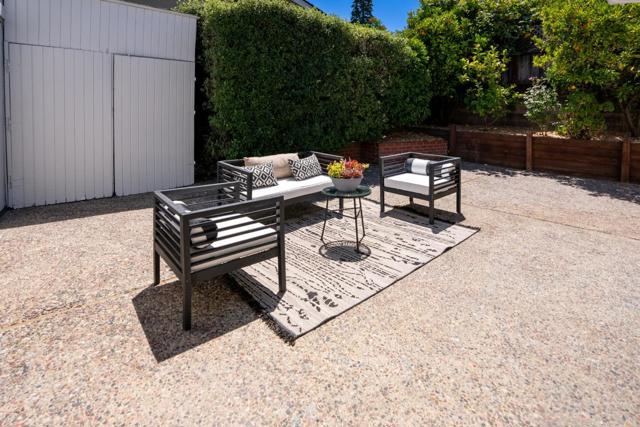 631 Park Way, Santa Cruz CA: https://media.crmls.org/mediaz/1e574be6-045e-461e-8a73-4d1e08488522.jpg