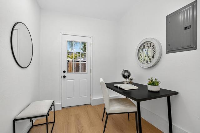 209 Nob Hill Way, Los Gatos CA: https://media.crmls.org/mediaz/1e575cb4-c5d3-4681-a2fe-4927e0b45662.jpg