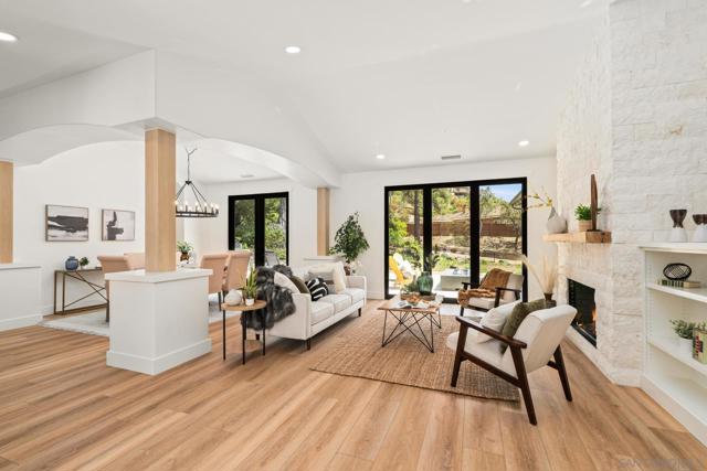2511 San Clemente Ave, Vista CA: https://media.crmls.org/mediaz/1e5834d6-9ded-488d-ac12-b4a5141be557.jpg