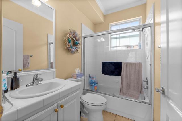 376 Sterling Way, San Rafael CA: https://media.crmls.org/mediaz/1e58d9a8-b1d0-4557-a89f-9bde463f5e8a.jpg