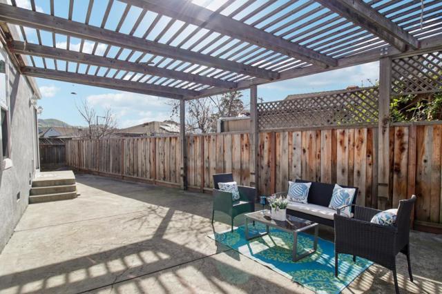 28250 Pacific Street, Hayward CA: https://media.crmls.org/mediaz/1e58e77a-b6df-4815-891a-176352eb0153.jpg