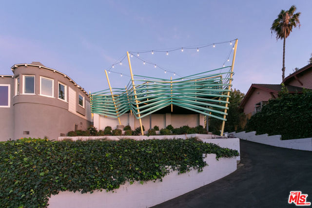 906 HYPERION Avenue, Los Angeles CA: https://media.crmls.org/mediaz/1e59a731-5252-47e6-9b21-b16b12a3dc90.jpg