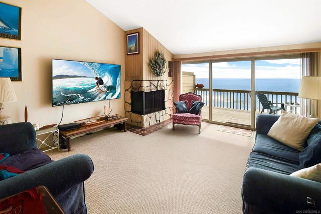 1810 Parliament, Encinitas CA: https://media.crmls.org/mediaz/1e59d48a-e96c-45f7-850b-317973d2c996.jpg