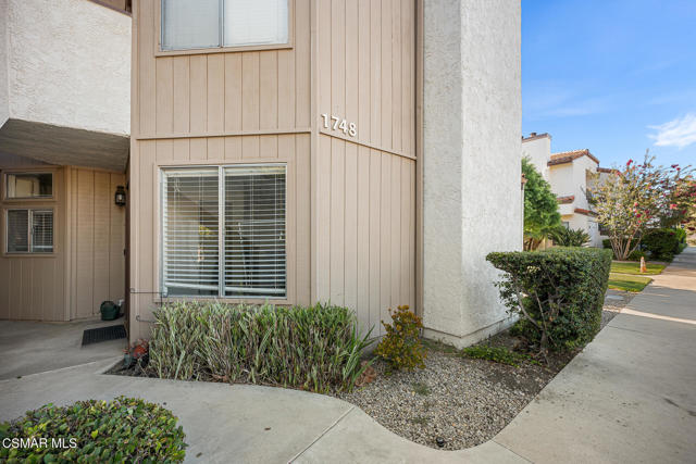 1748 Sinaloa Road, Simi Valley CA: https://media.crmls.org/mediaz/1e59d8a7-94b5-493d-b518-b97b1c49e7a1.jpg