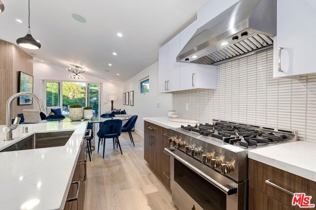 3528 Walnut Avenue, Manhattan Beach, California 90266, 5 Bedrooms Bedrooms, ,3 BathroomsBathrooms,Residential,Sold,Walnut,23238455