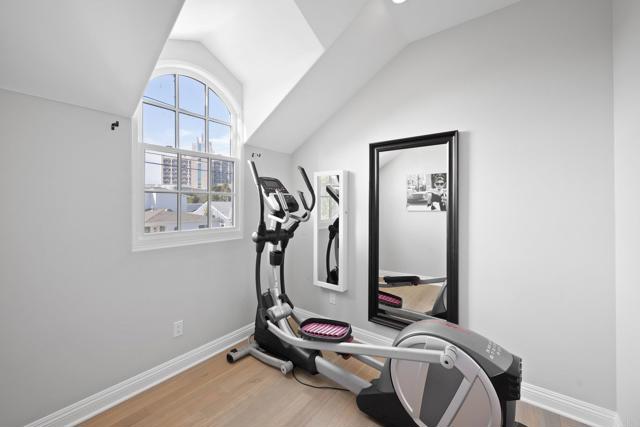 Image 20 of 41 For 4221 Albatross Drive