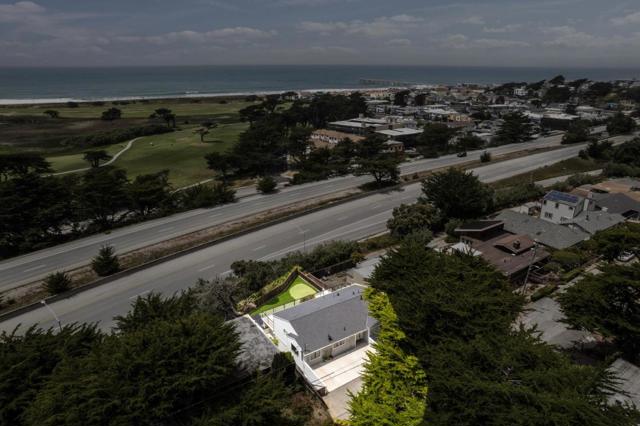 40 Eastlake Avenue, Pacifica CA: https://media.crmls.org/mediaz/1e5b02a9-1cf1-49e2-abc6-5be1bcfb2756.jpg