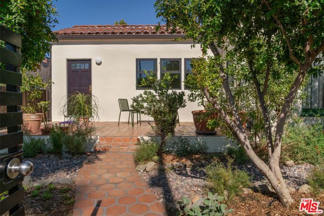 630 N Alta Vista Boulevard, Los Angeles CA: https://media.crmls.org/mediaz/1e5b4e50-67d3-45e9-9fa5-be948bdce6d8.jpg