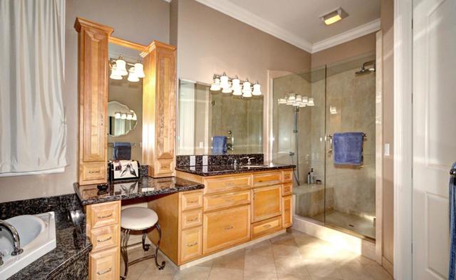 310 Old Spanish Trail, Portola Valley CA: https://media.crmls.org/mediaz/1e5bedde-27ad-4cac-b23b-f674ae616e11.jpg