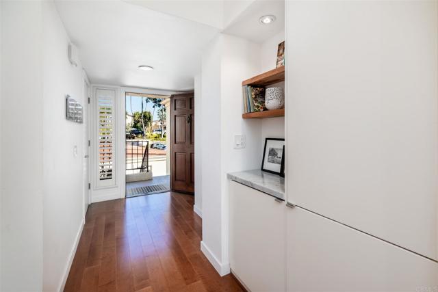 Detail Gallery Image 13 of 27 For 7323 Calle Luna, Carlsbad,  CA 92009 - 2 Beds | 2 Baths