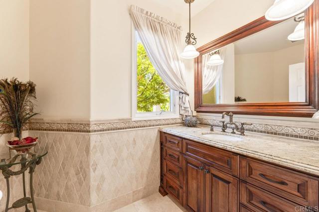 14963 Huntington Gate Drive, Poway CA: https://media.crmls.org/mediaz/1e5cc060-3b7c-4093-a044-2eae1f28c9fe.jpg