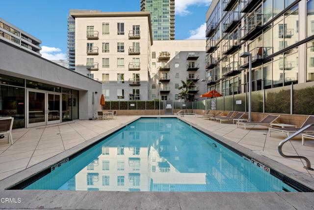 645 W 9th Street, Los Angeles CA: https://media.crmls.org/mediaz/1e5e0b51-e2ef-4b31-b3e9-b6910169053d.jpg