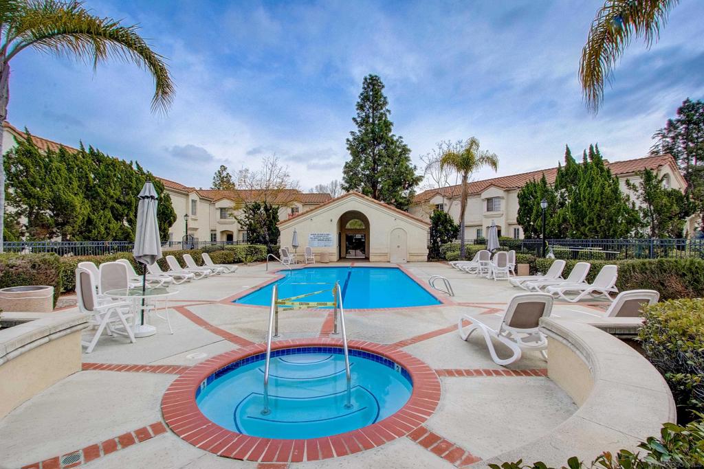 MLS #250042122SD image #21