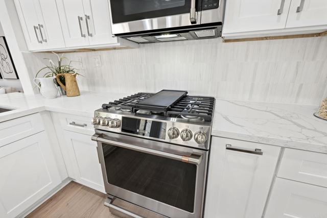 1421 Corte Clasica, San Marcos CA: https://media.crmls.org/mediaz/1e5eb00e-129b-4438-97f6-0495509c3bd5.jpg