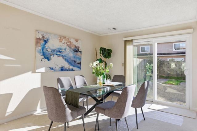 55 Saint James Court, Daly City CA: https://media.crmls.org/mediaz/1e5ec863-9c00-4696-be42-beb4eb4f75e4.jpg