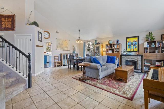 1980 Ponderosa Court, Hollister CA: https://media.crmls.org/mediaz/1e6039e0-b245-4d90-940c-7a455534b446.jpg
