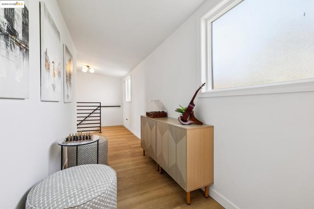 904 41st St, Oakland CA: https://media.crmls.org/mediaz/1e60f1f1-8c4a-465c-ac79-0482448de189.jpg