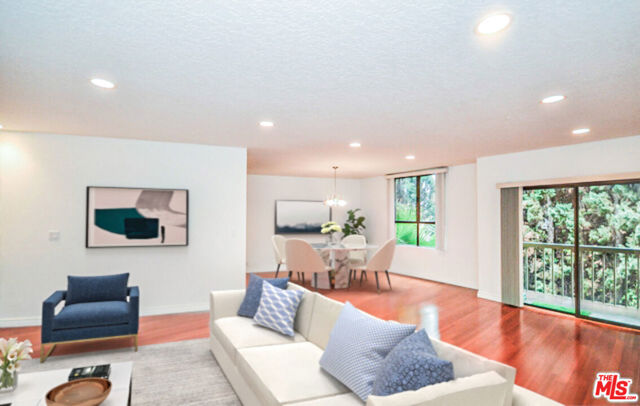 4444 Wilshire Boulevard, Los Angeles CA: https://media.crmls.org/mediaz/1e61a567-f693-4652-a308-04315195885d.jpg