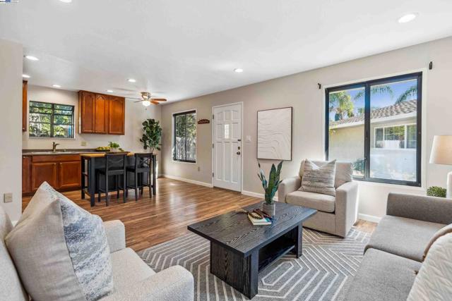 Image 47 of 59 For 38011 Temple Way