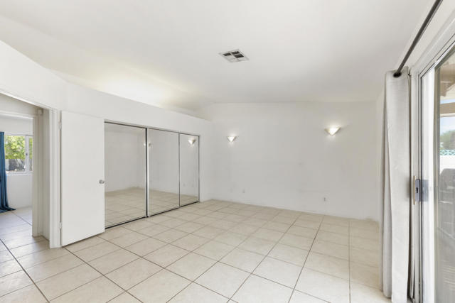 2643 E Venetia Road, Palm Springs CA: https://media.crmls.org/mediaz/1e620960-2d22-4821-9408-56ec96e8c9ae.jpg