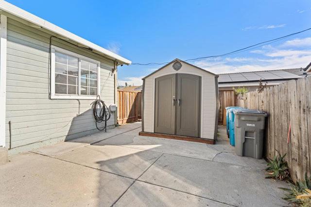 176 Laumer Avenue, San Jose CA: https://media.crmls.org/mediaz/1e6333b9-a282-4114-b76c-3351c5ad75b2.jpg