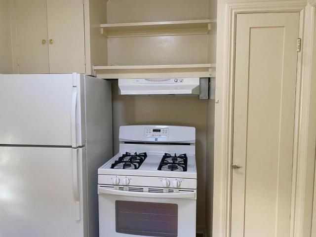 305 Catalpa Street, San Mateo CA: https://media.crmls.org/mediaz/1e635f6f-7a64-4d8c-9f46-6550b979b9e0.jpg