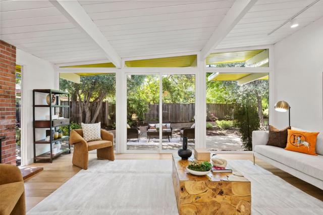 3310 Kenneth Drive, Palo Alto CA: https://media.crmls.org/mediaz/1e638aac-3cdd-4295-89c7-f85da86713d5.jpg