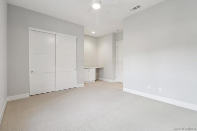 Image 16 of 50 For 15123 Larchmont St