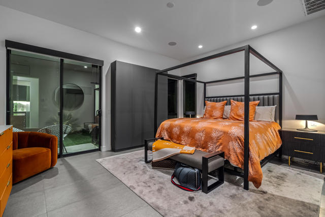 161 Holliday Way, Palm Springs CA: https://media.crmls.org/mediaz/1e664e3c-4a61-4878-8b16-96374e2457ec.jpg