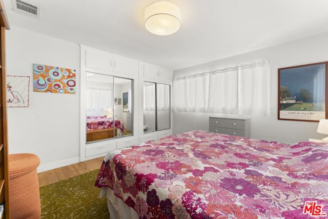 1179 Bellevue Avenue, Los Angeles CA: https://media.crmls.org/mediaz/1e670527-d505-4f60-80f0-7e2cdce0775e.jpg