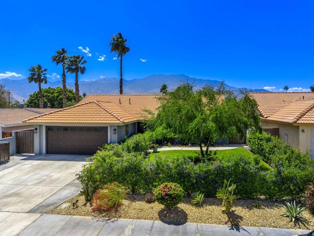 31465 Whispering Palms Trail, Cathedral City CA: https://media.crmls.org/mediaz/1e670737-a5fd-4c96-bc3b-895a89d70f39.jpg
