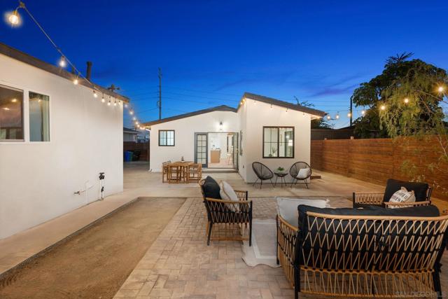 1566 Evergreen St, San Diego CA: https://media.crmls.org/mediaz/1e670f13-4e40-4727-b453-db5540b96523.jpg