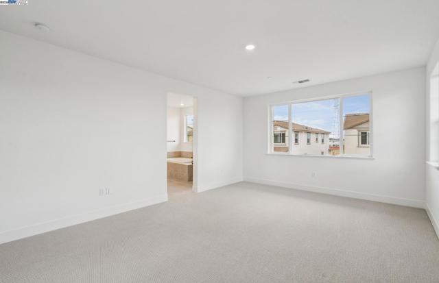 373 E Gobind Blvd, Mountain House CA: https://media.crmls.org/mediaz/1e67383d-3bd7-4759-a6a0-394adbb9c842.jpg