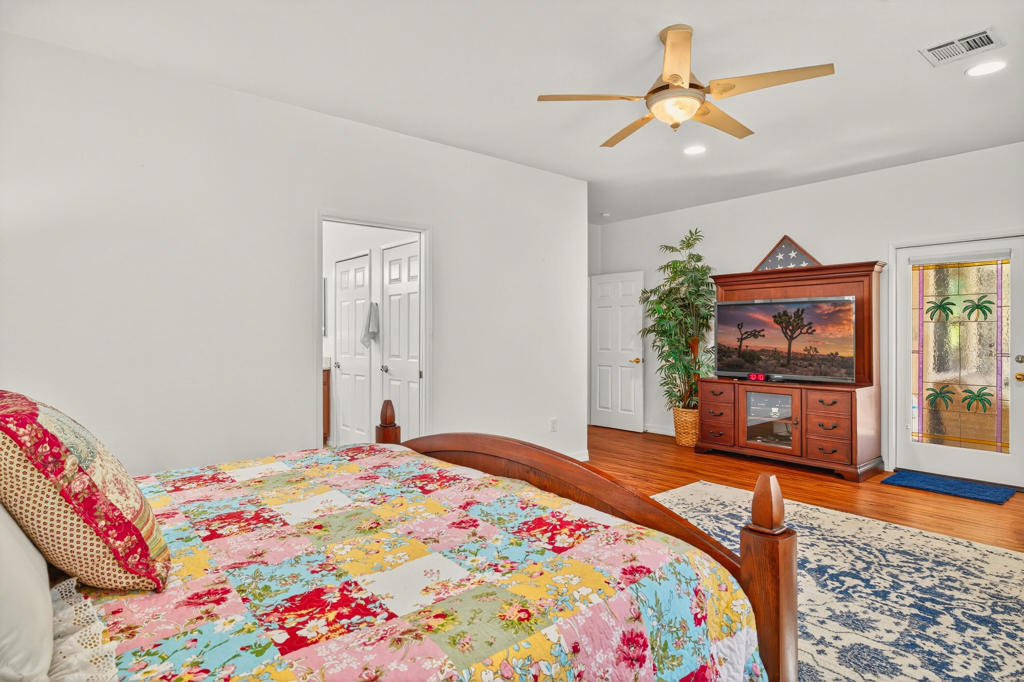 MLS #219138626DA image #15