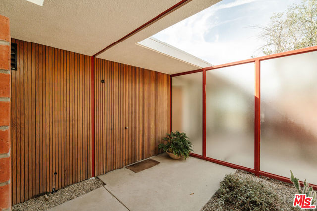 Drew Fenton | 1811 Bel Air Road Los Angeles CA | MLS: 7411913 Drew Fenton | 1811 Bel Air Road Los Angeles CA | MLS: 7411913