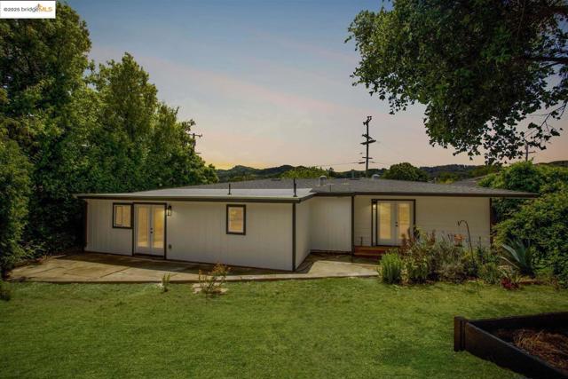 4369 Nelson DR, Richmond CA: https://media.crmls.org/mediaz/1e696d7d-f845-4d25-bd29-bb2628c0667c.jpg