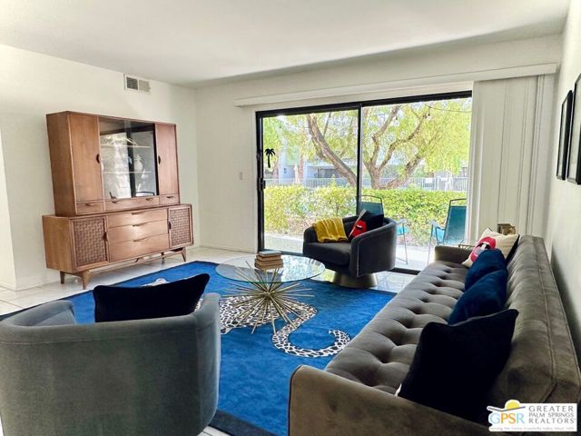 3155 E Ramon Road, Palm Springs CA: https://media.crmls.org/mediaz/1e699310-5b06-4220-9af9-0276098cf961.jpg