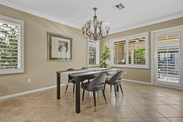 78589 Rainswept Way, Palm Desert CA: https://media.crmls.org/mediaz/1e6a7790-c96f-4412-9d3a-7513d4e08a74.jpg