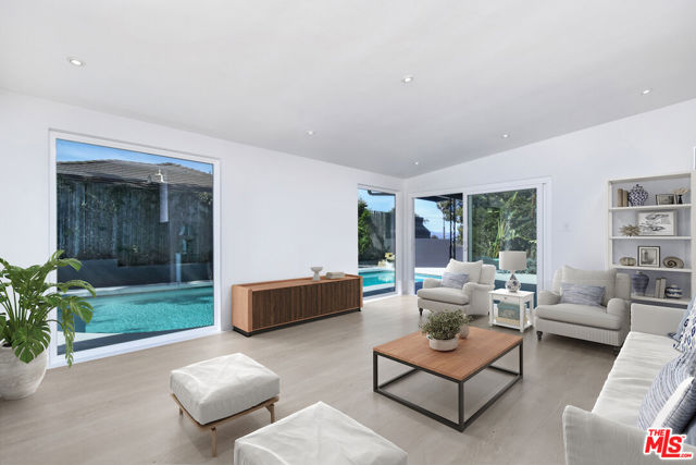 14892 Jadestone Drive, Sherman Oaks CA: https://media.crmls.org/mediaz/1e6b0699-e7f9-4315-b745-9b58f42ddcdb.jpg