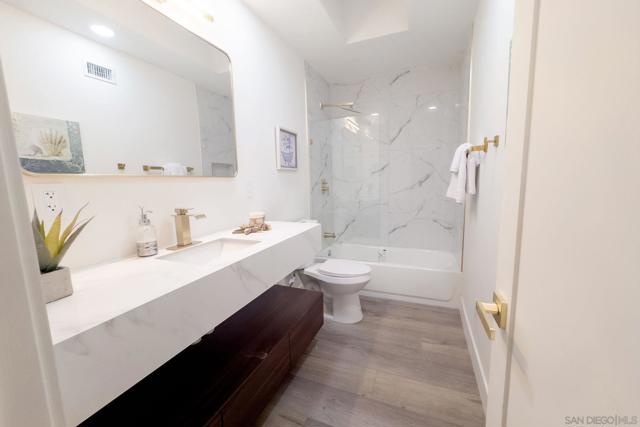 11774 Rocoso Rd, Lakeside CA: https://media.crmls.org/mediaz/1e6cac8c-4a40-4717-8696-d930672a6a2f.jpg