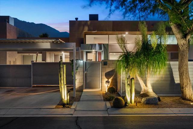 3617 Quiet Side Street, Palm Springs CA: https://media.crmls.org/mediaz/1e6cb684-5bed-470d-be64-b137e0fb5a77.jpg