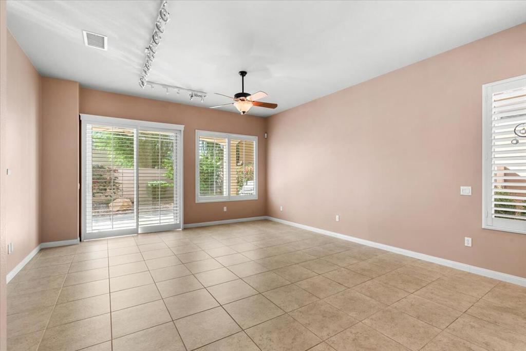 MLS #219137547DA image #6