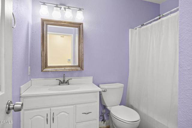 111 Carlisle Court, Oxnard CA: https://media.crmls.org/mediaz/1e6f6af3-389b-4378-aec8-d6d7ef007b65.jpg
