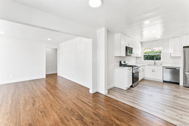 709 4th AVE, Chula Vista CA: https://media.crmls.org/mediaz/1e6fa73b-bd91-4da4-8a67-6e638d18ee33.jpg