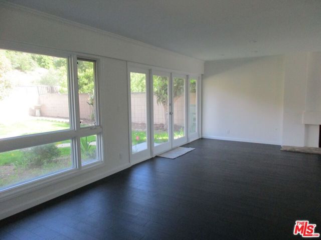 28436 Lomo Drive, Rancho Palos Verdes CA: https://media.crmls.org/mediaz/1e6fcfcb-c737-421f-812b-b32bacb59d42.jpg