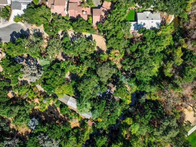 25 Stowe Lane, Menlo Park CA: https://media.crmls.org/mediaz/1e6fe4f7-4708-41e7-b34c-ca0a9a4814ae.jpg