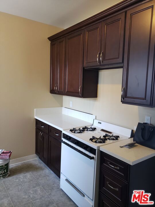 383 W 14th Street, San Pedro CA: https://media.crmls.org/mediaz/1e6fea10-c9e4-445d-861e-029fb71aa17b.jpg