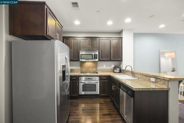 1503 Trailsside Circle, Concord CA: https://media.crmls.org/mediaz/1e724f47-1bb4-48f6-8952-fd44f2fdafd2.jpg