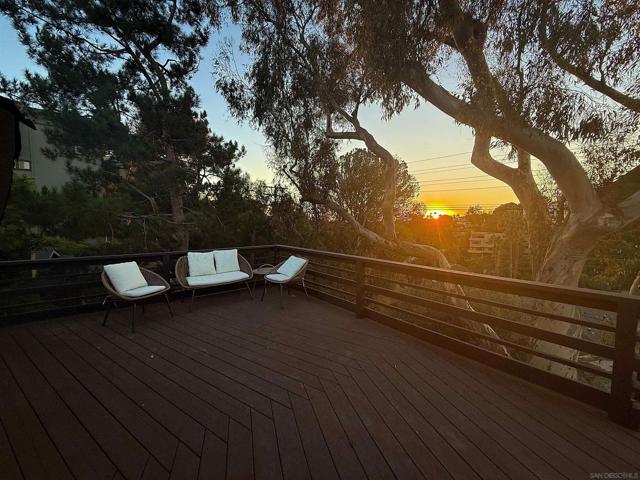 3566 Albatross St, San Diego CA: https://media.crmls.org/mediaz/1e729f56-3602-4903-95c9-3717a5229ed8.jpg